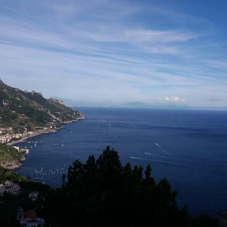 il cortile Villa Ravello Esterno foto