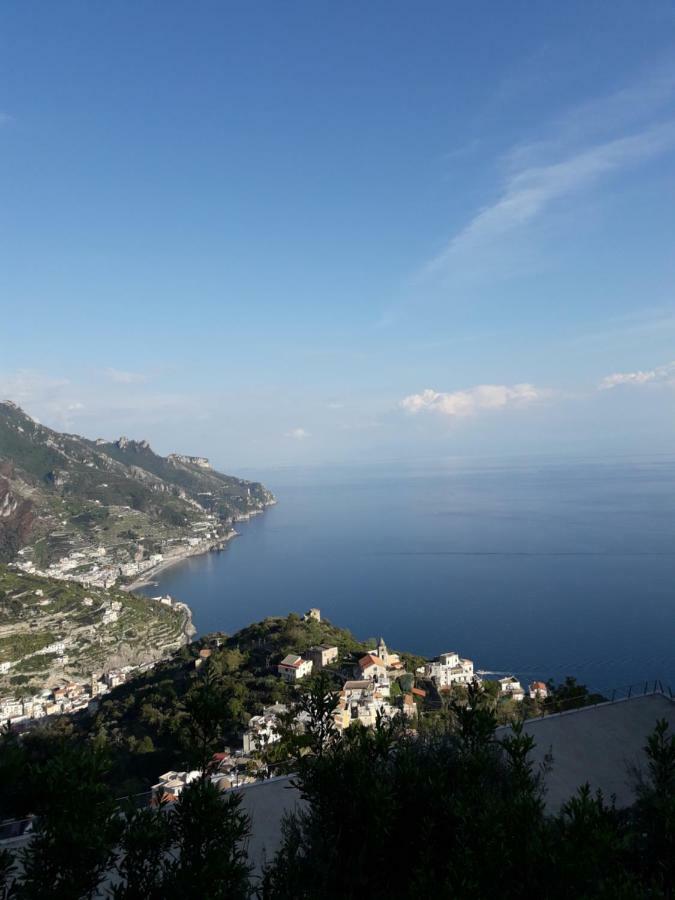 il cortile Villa Ravello Esterno foto