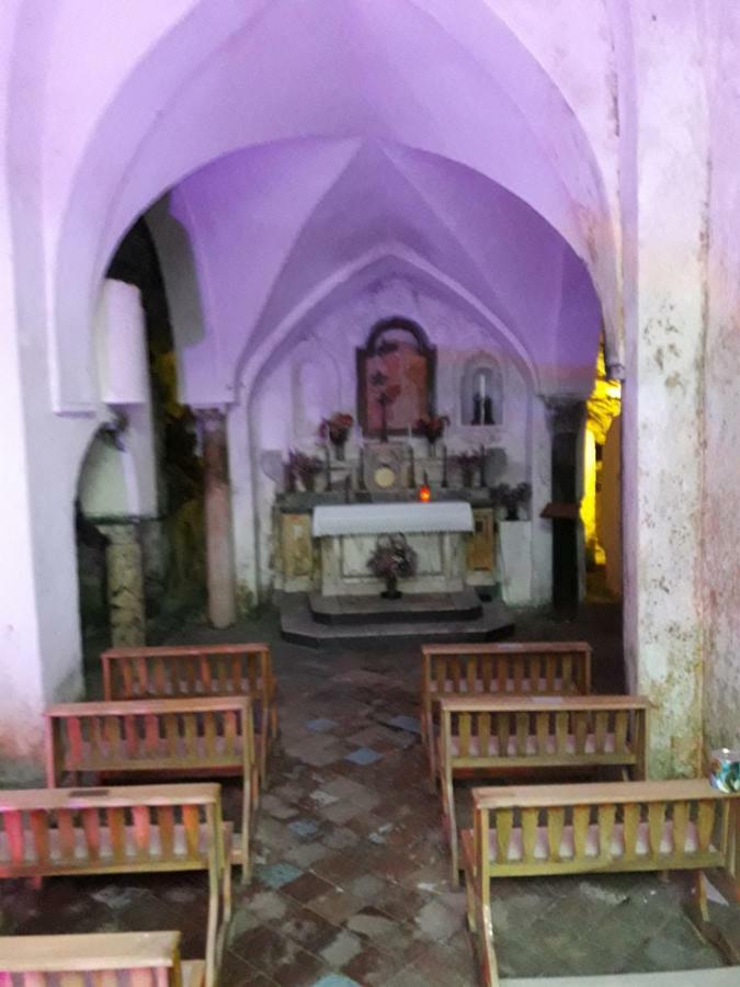 il cortile Villa Ravello Esterno foto
