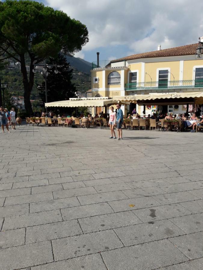 il cortile Villa Ravello Esterno foto